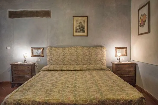 مزرعة للإقامة Agriturismo Perucci Di Sopra